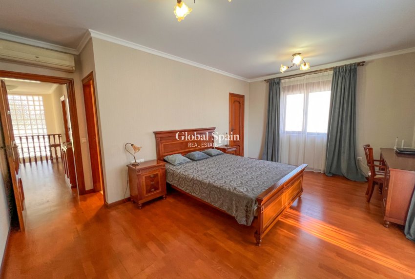 Resale - VILLA -
CIUDAD QUESADA