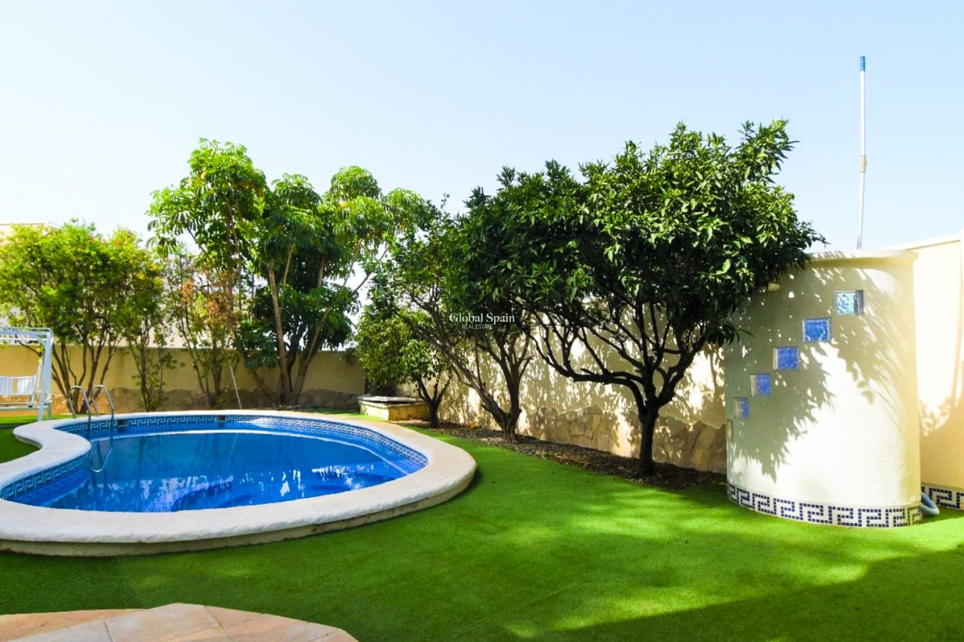 Resale - VILLA -
CIUDAD QUESADA