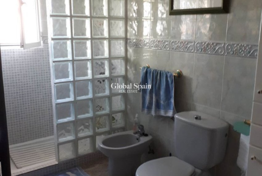 Resale - VILLA -
CIUDAD QUESADA