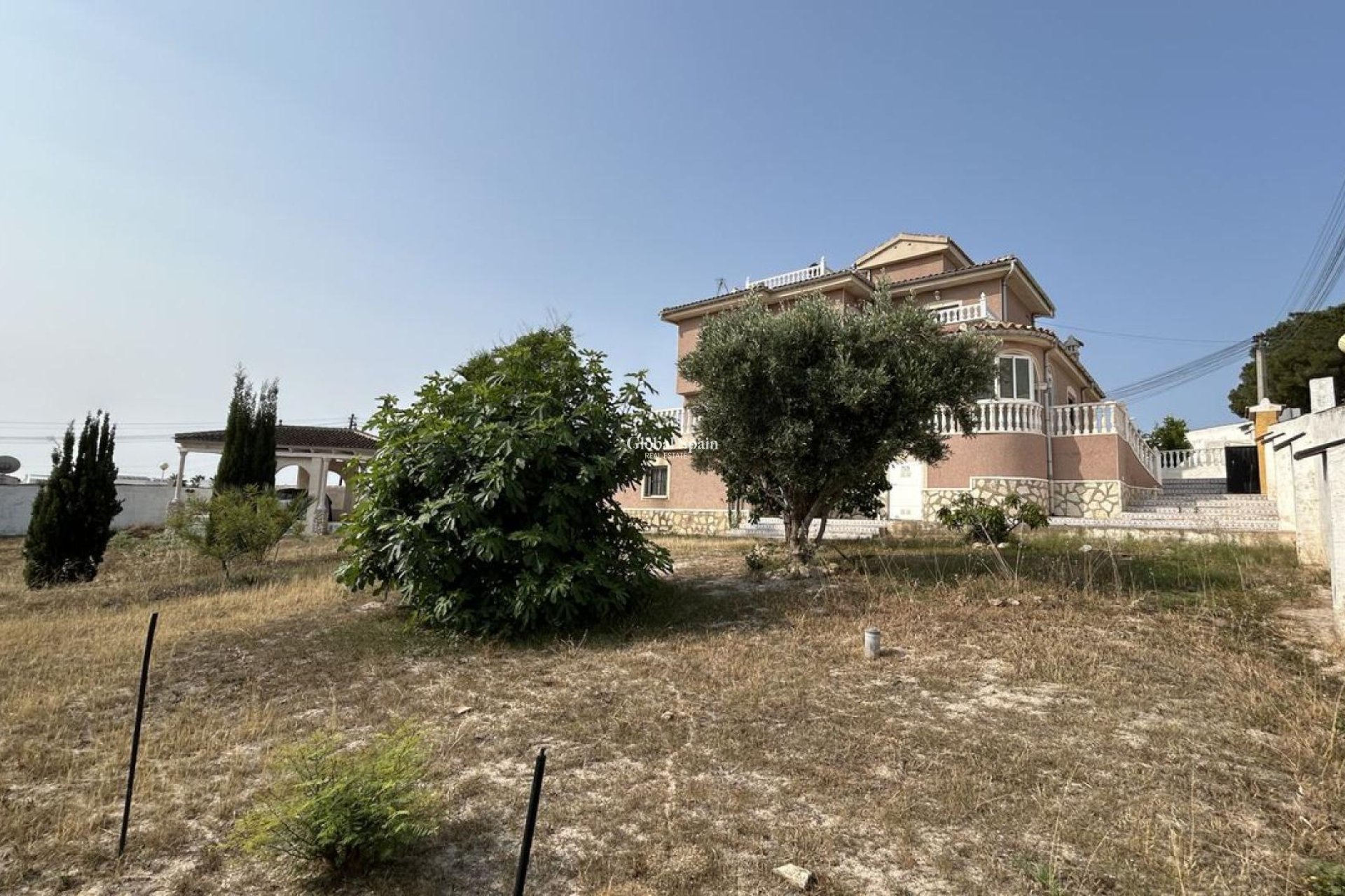 Resale - VILLA -
CIUDAD QUESADA