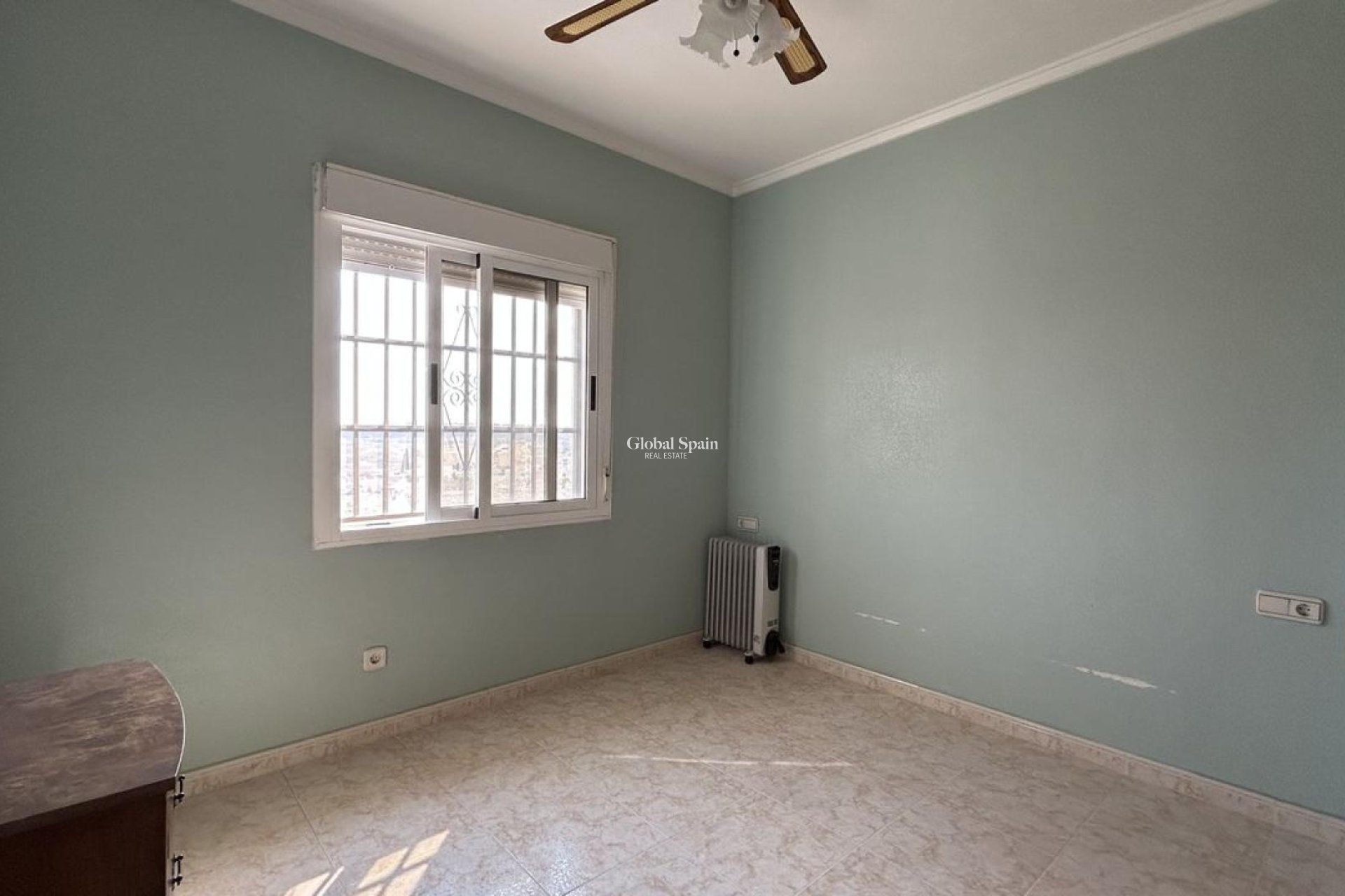 Resale - VILLA -
CIUDAD QUESADA