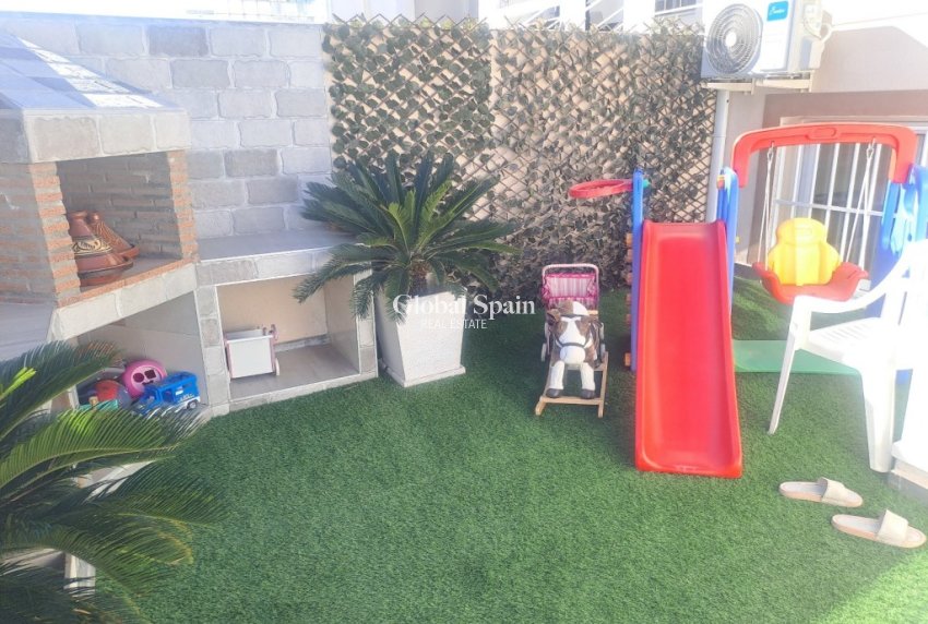 Resale - VILLA -
CIUDAD QUESADA