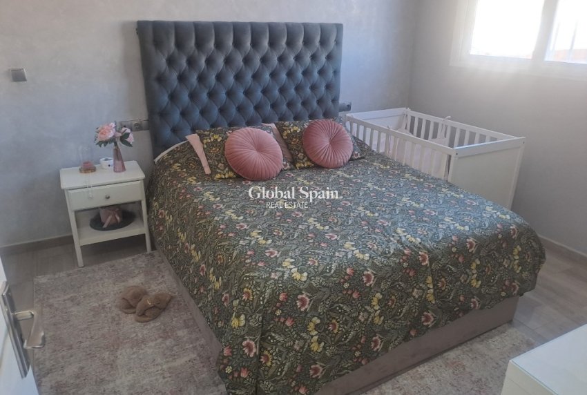 Resale - VILLA -
CIUDAD QUESADA