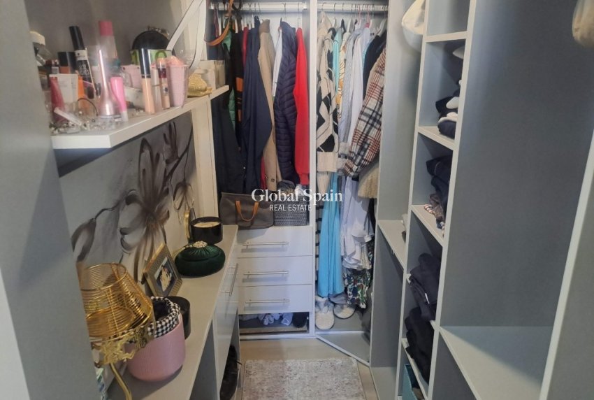 Resale - VILLA -
CIUDAD QUESADA