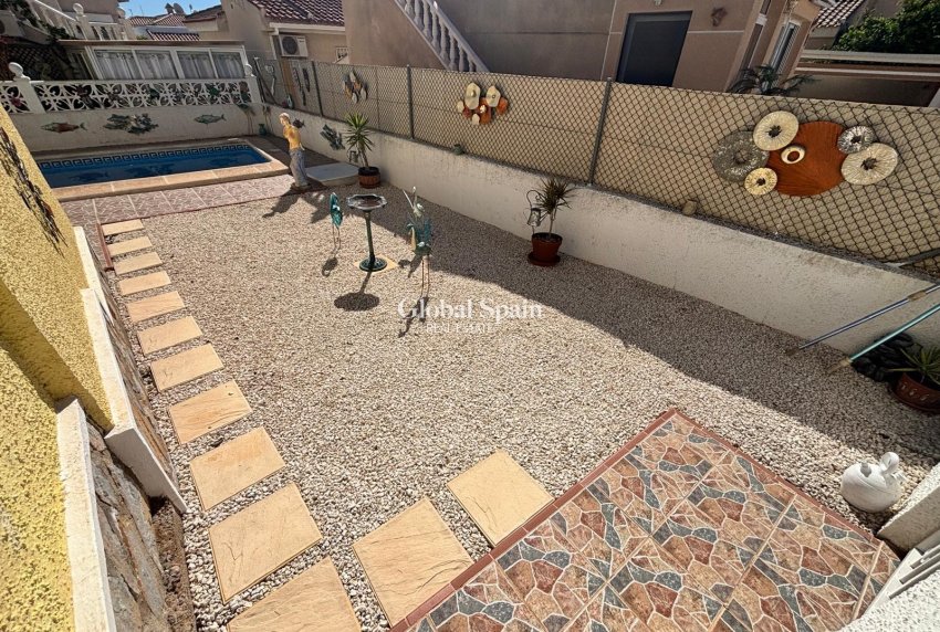 Resale - VILLA -
CIUDAD QUESADA