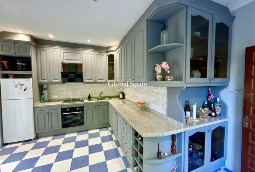 Resale - VILLA -
CIUDAD QUESADA