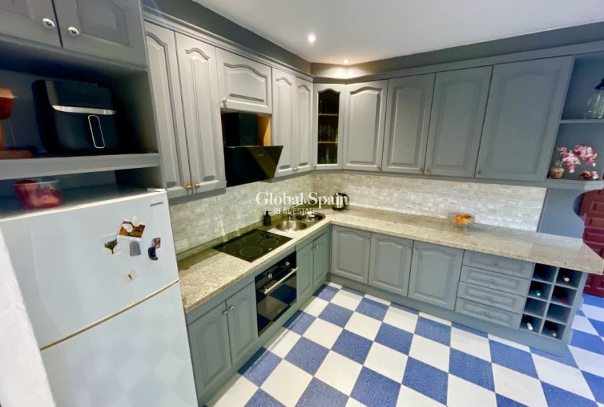 Resale - VILLA -
CIUDAD QUESADA