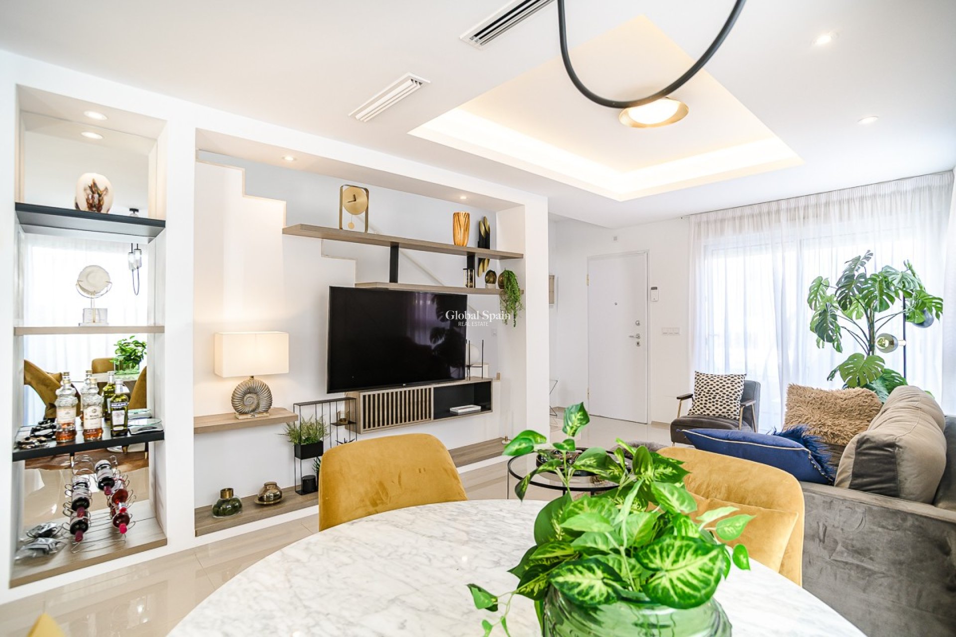 Resale - VILLA -
CIUDAD QUESADA