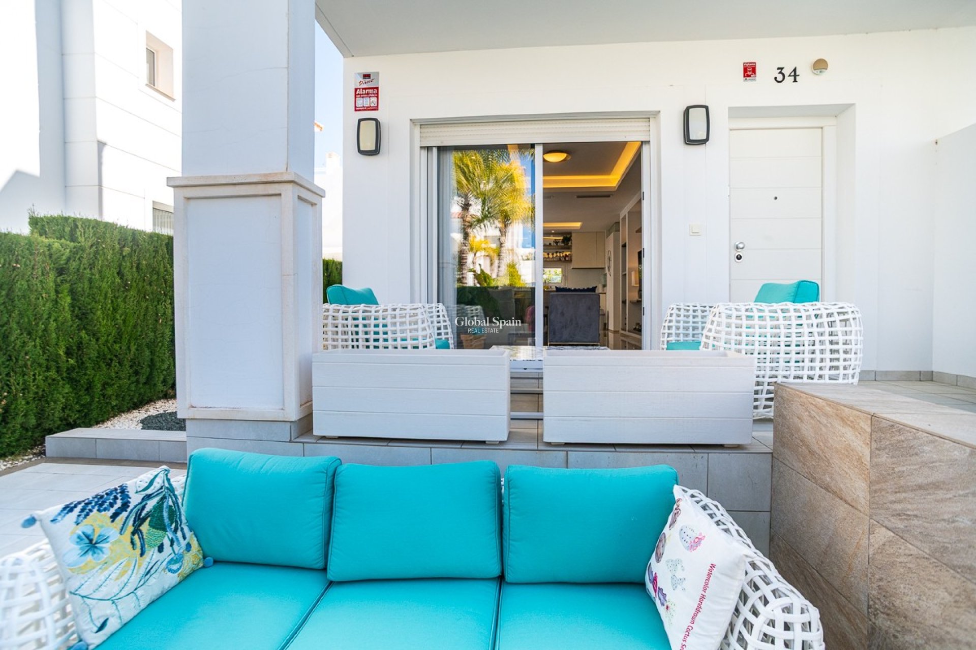 Resale - VILLA -
CIUDAD QUESADA