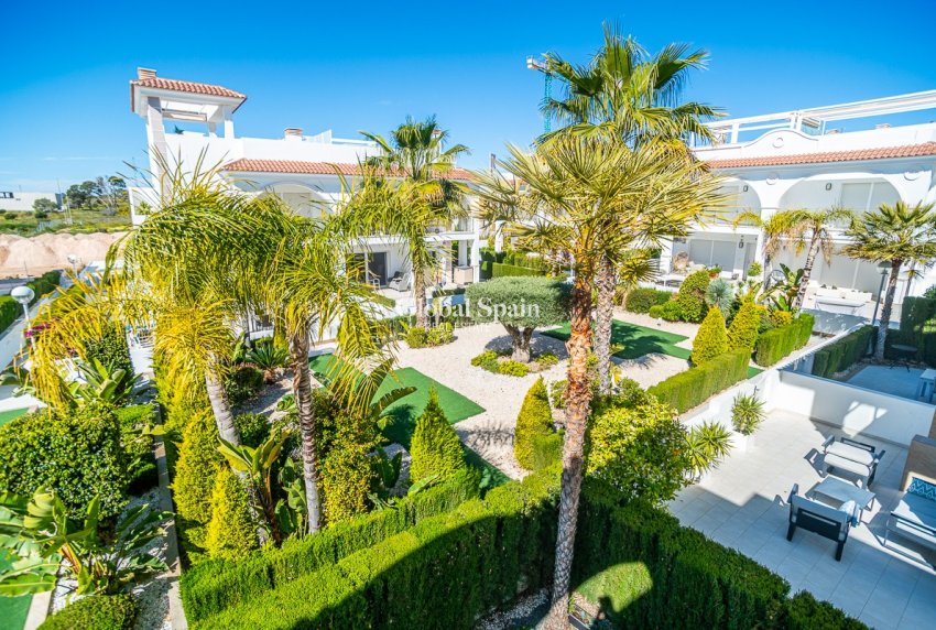 Resale - VILLA -
CIUDAD QUESADA