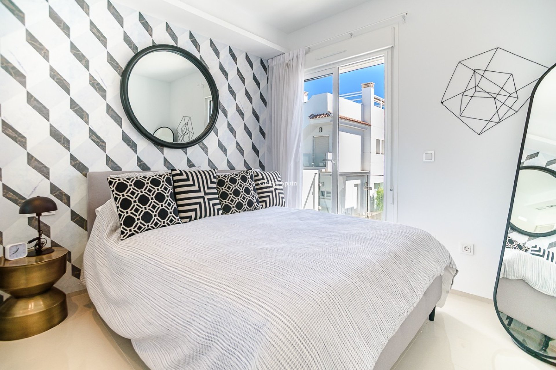 Resale - VILLA -
CIUDAD QUESADA