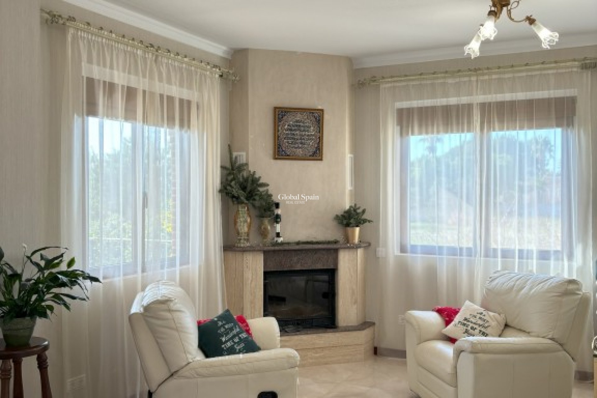 Resale - VILLA -
CIUDAD QUESADA