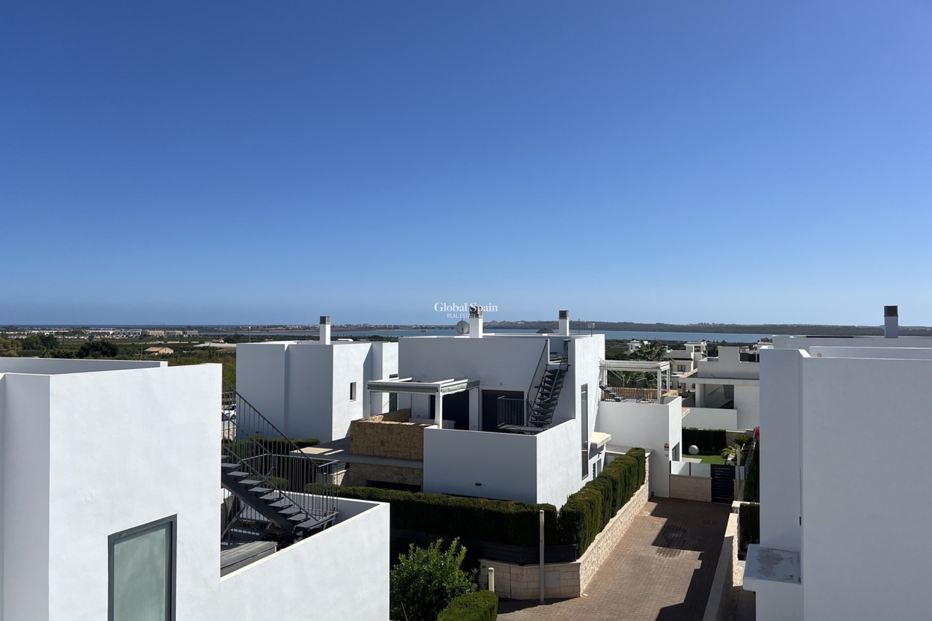 Resale - VILLA -
CIUDAD QUESADA