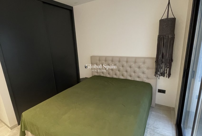 Resale - VILLA -
CIUDAD QUESADA