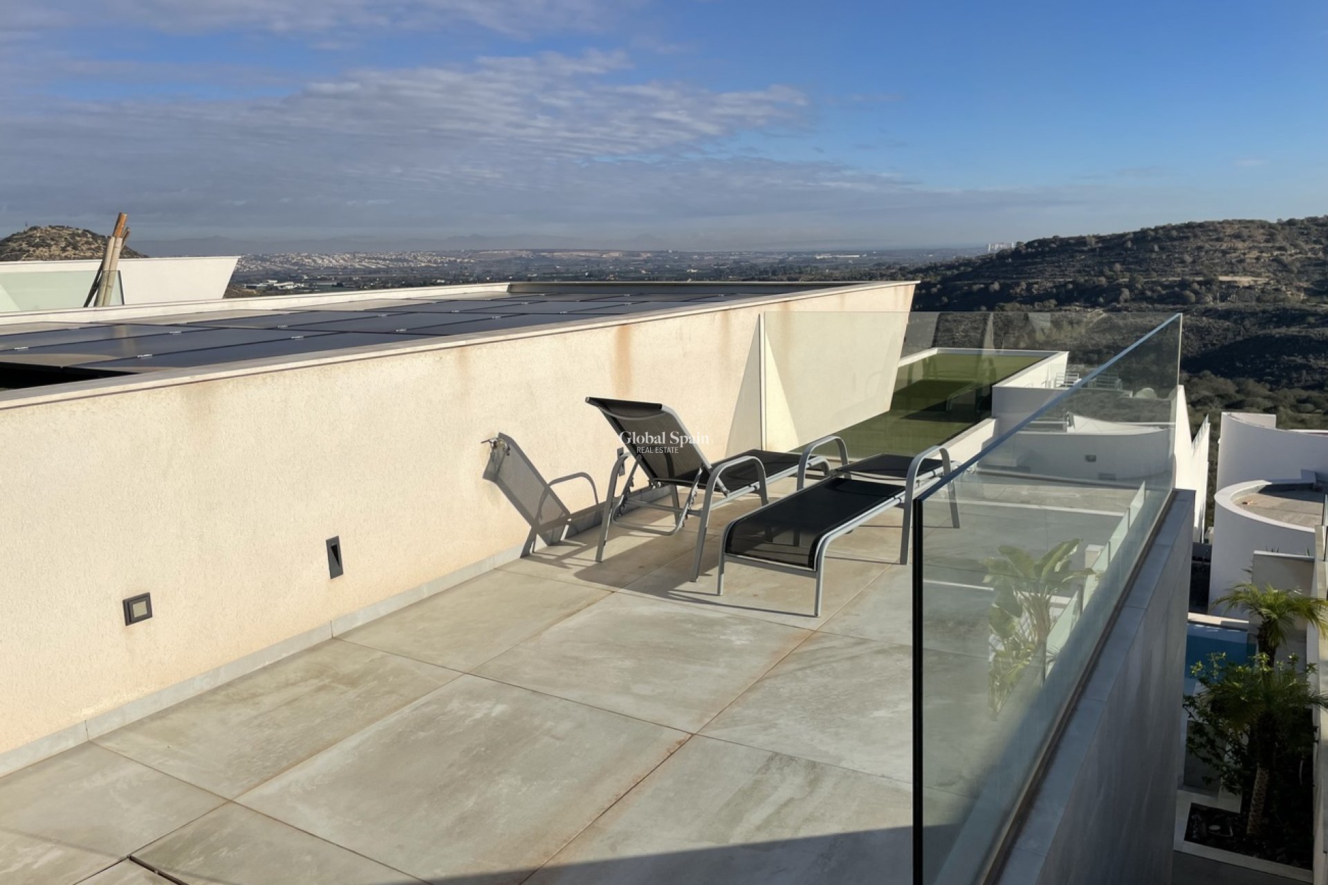 Resale - VILLA -
CIUDAD QUESADA