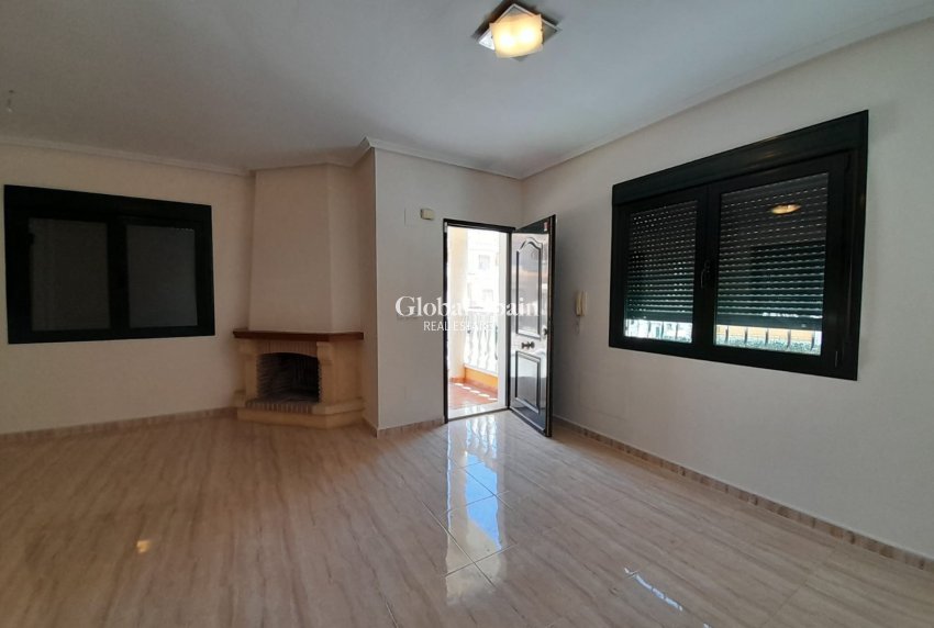 Resale - VILLA -
CIUDAD QUESADA