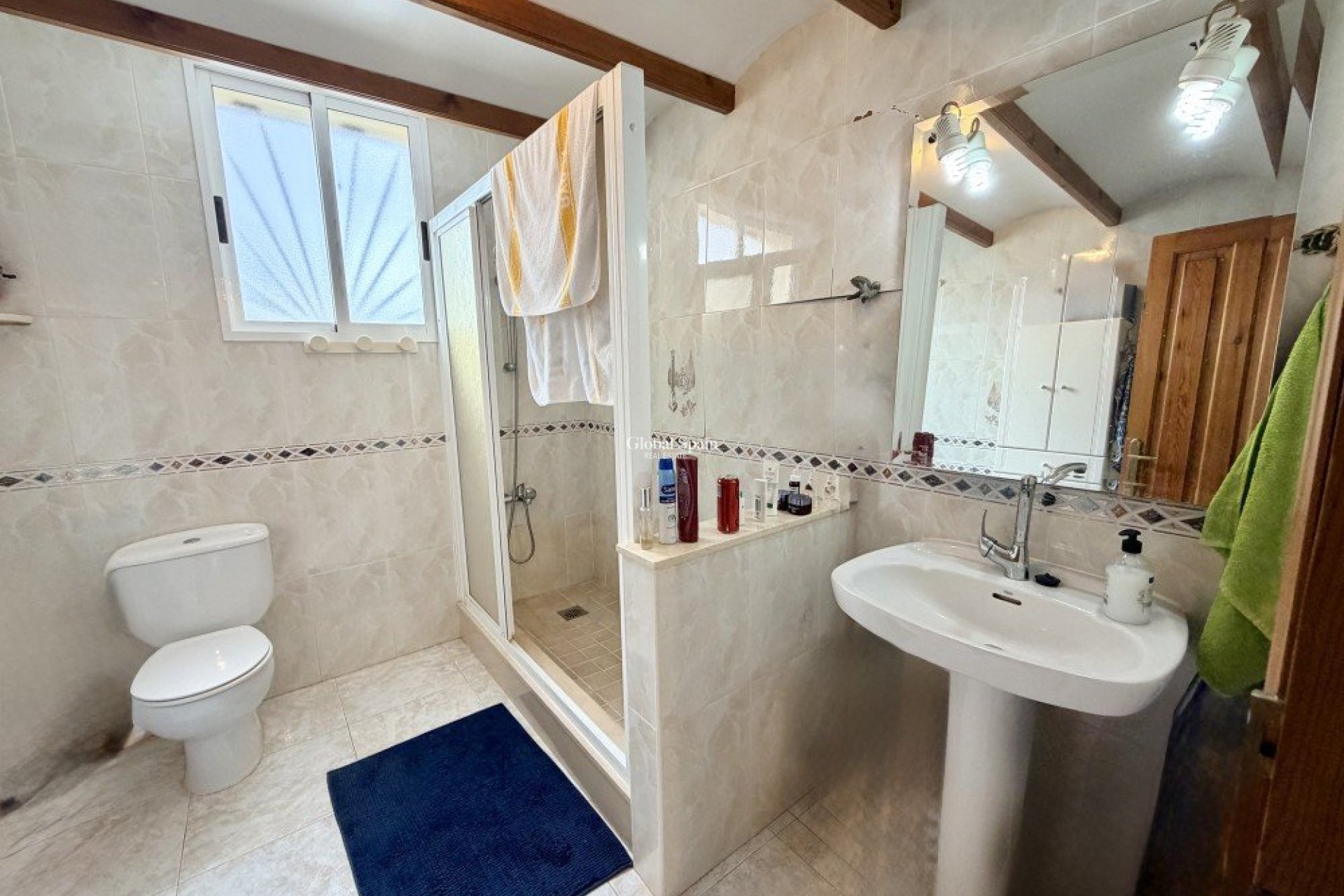 Resale - VILLA -
CIUDAD QUESADA