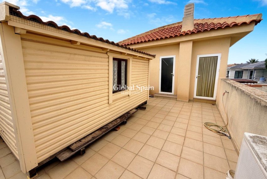 Resale - VILLA -
CIUDAD QUESADA