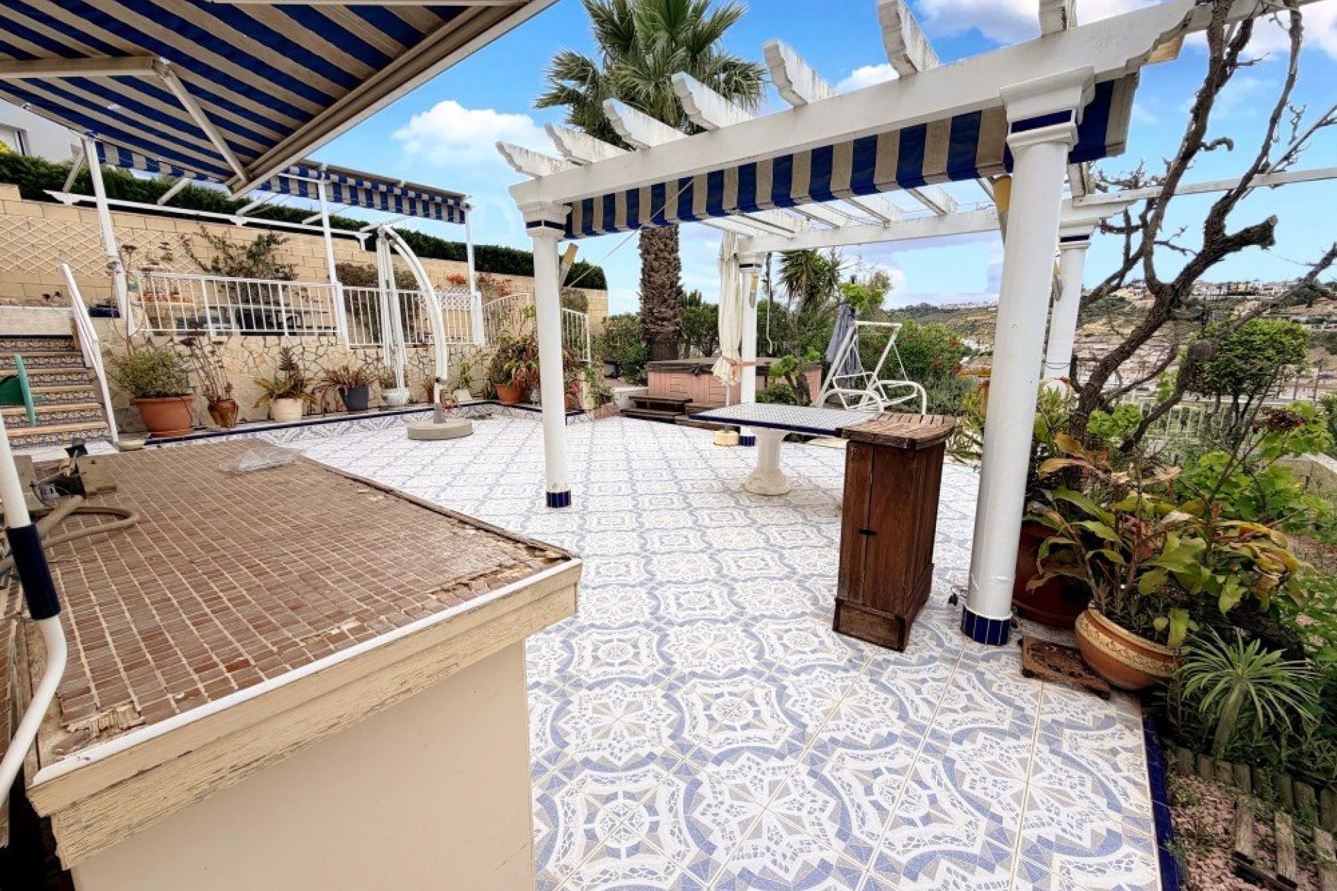 Resale - VILLA -
CIUDAD QUESADA