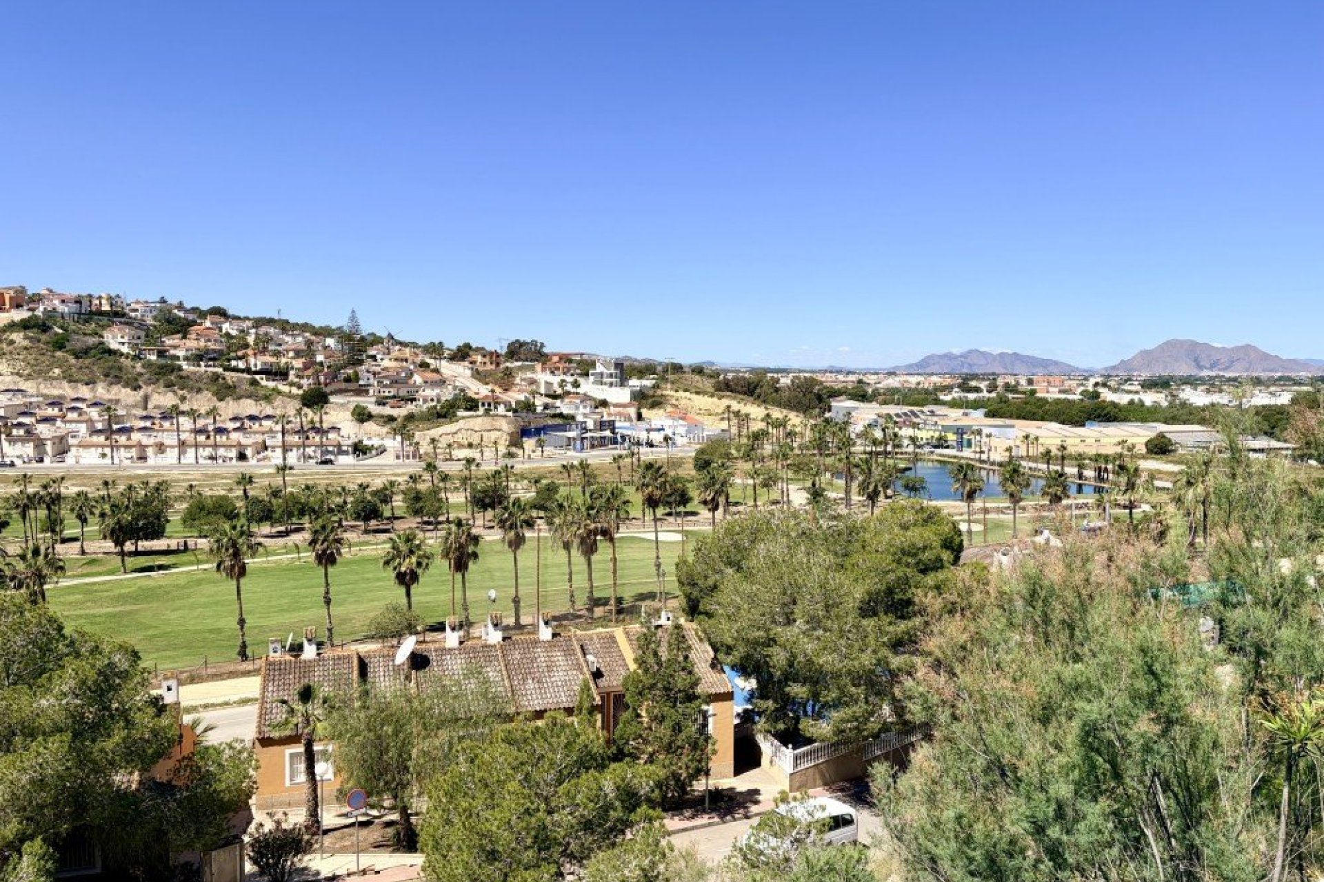 Resale - VILLA -
CIUDAD QUESADA
