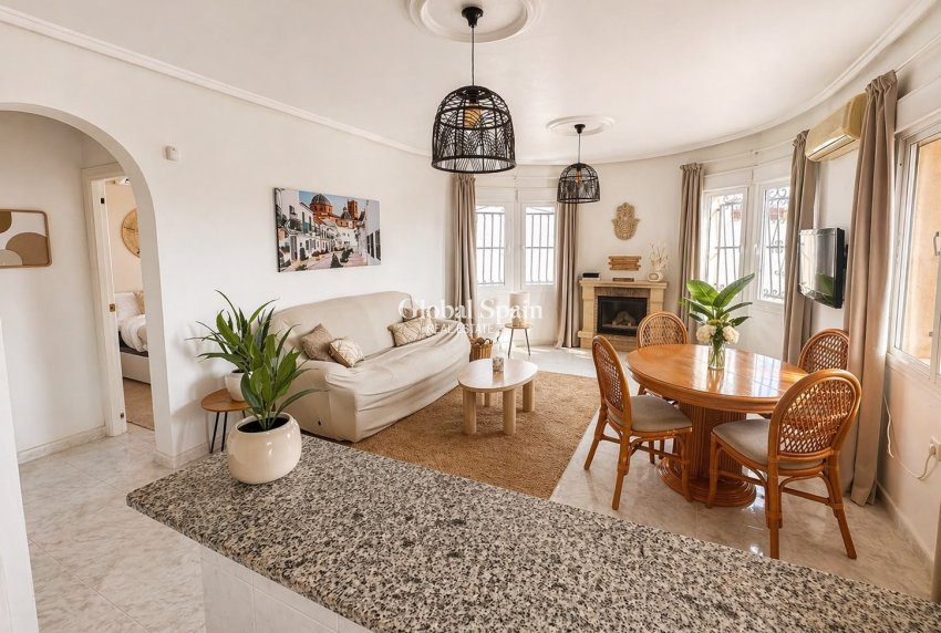 Resale - VILLA -
CIUDAD QUESADA