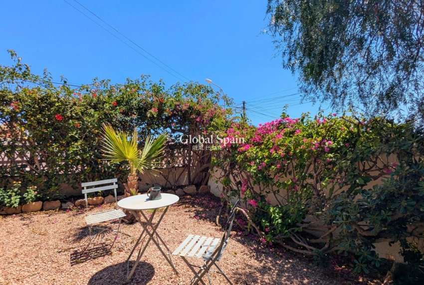 Resale - VILLA -
CIUDAD QUESADA