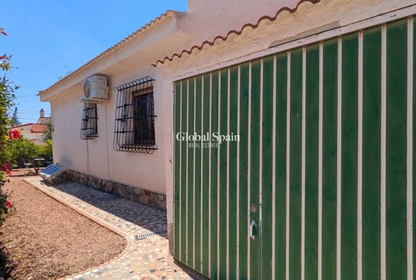 Resale - VILLA -
CIUDAD QUESADA