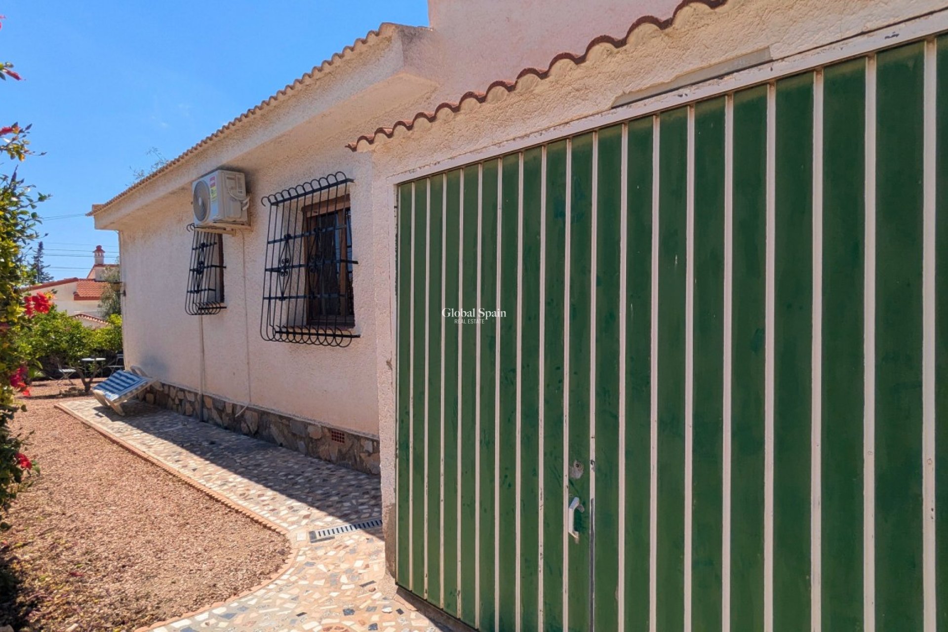 Resale - VILLA -
CIUDAD QUESADA