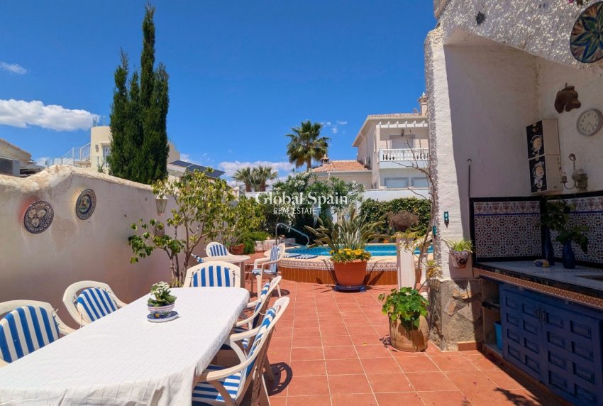 Resale - VILLA -
CIUDAD QUESADA
