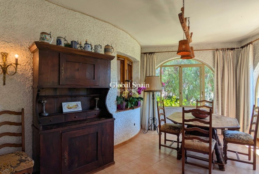 Resale - VILLA -
CIUDAD QUESADA