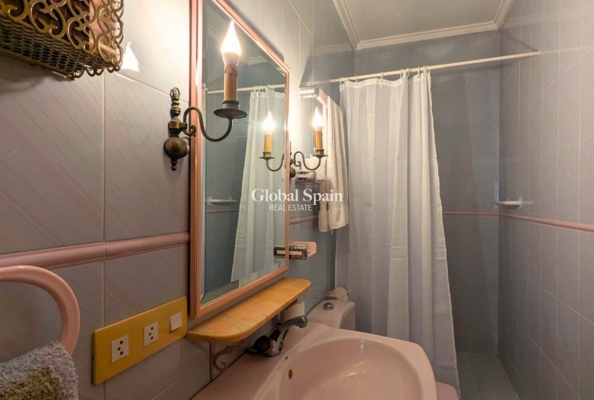 Resale - VILLA -
CIUDAD QUESADA