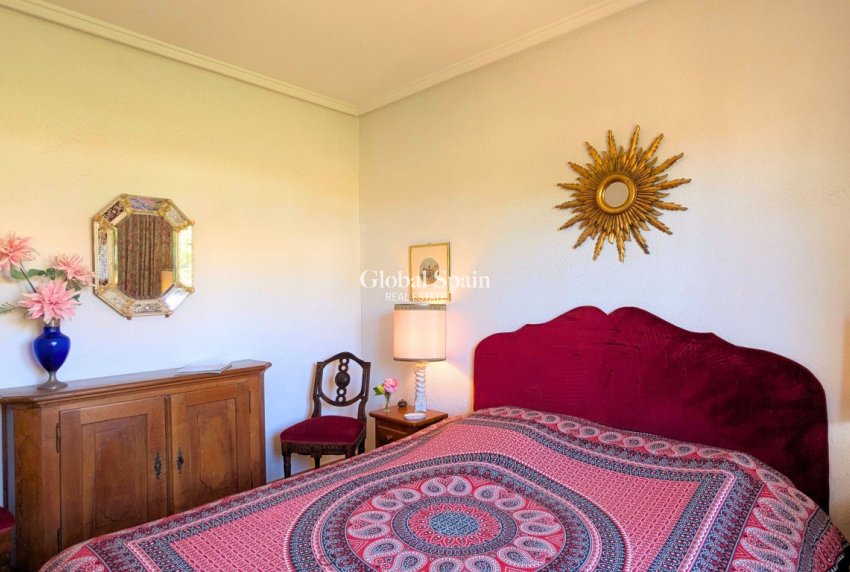 Resale - VILLA -
CIUDAD QUESADA