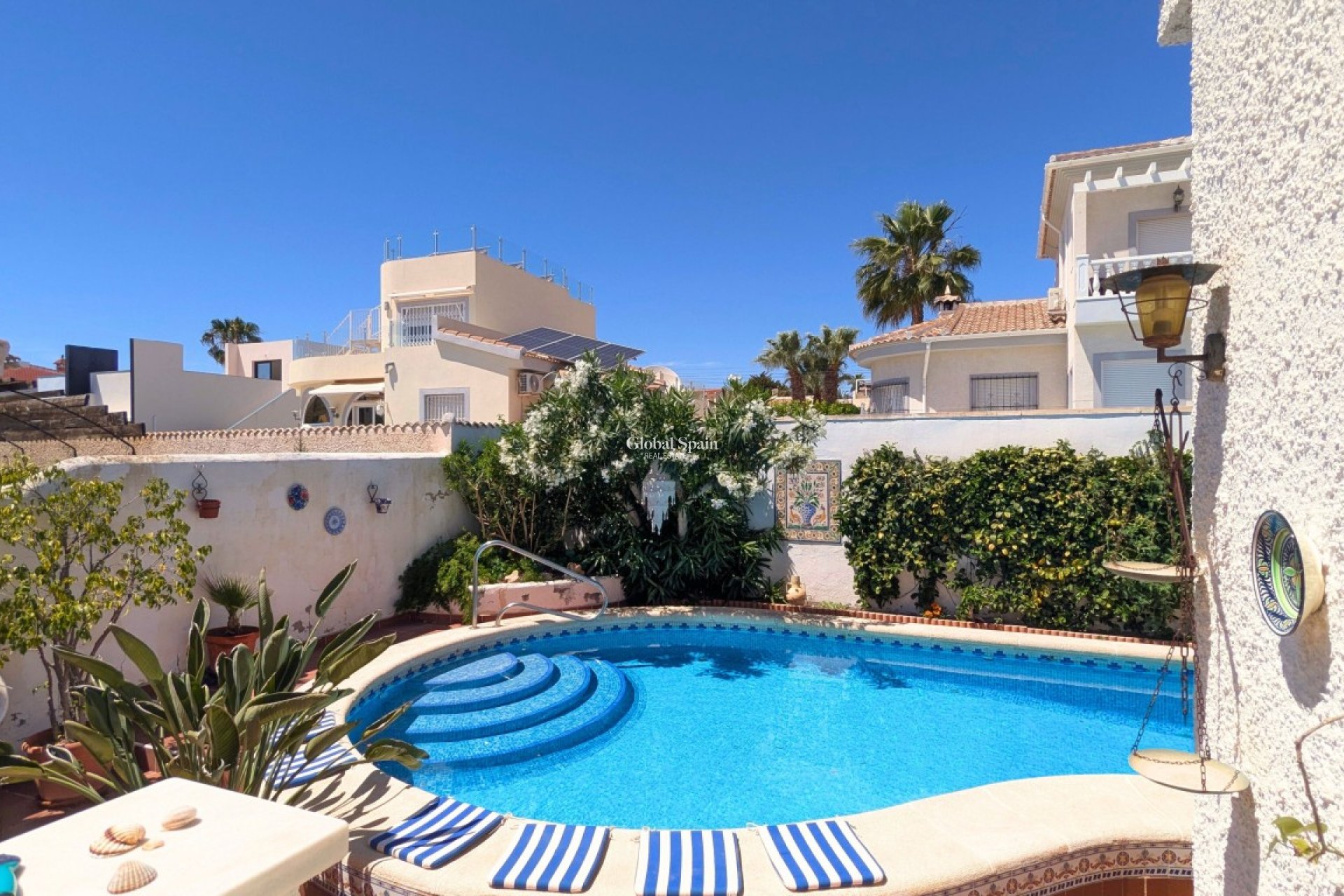 Resale - VILLA -
CIUDAD QUESADA