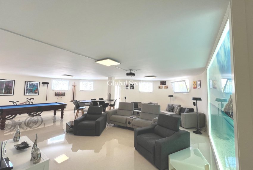 Resale - VILLA -
CIUDAD QUESADA