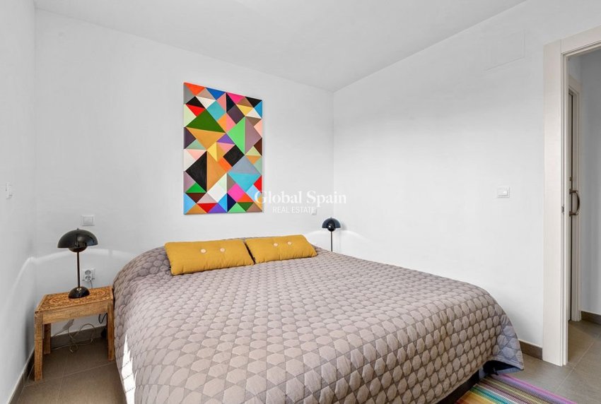 Resale - VILLA -
CIUDAD QUESADA