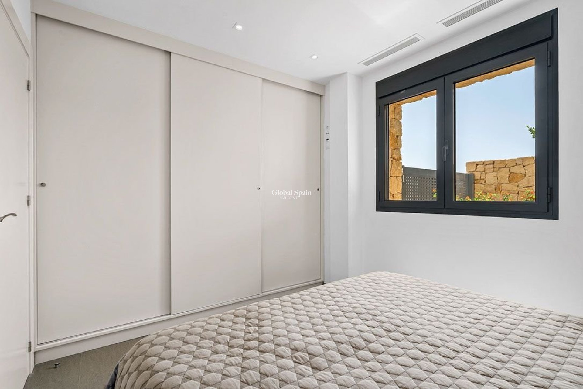 Resale - VILLA -
CIUDAD QUESADA