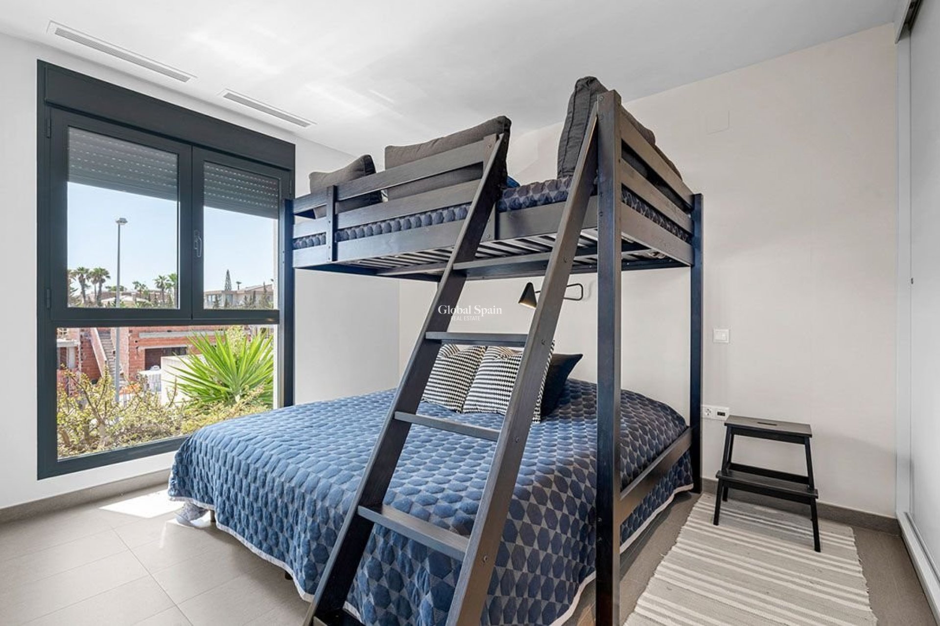Resale - VILLA -
CIUDAD QUESADA