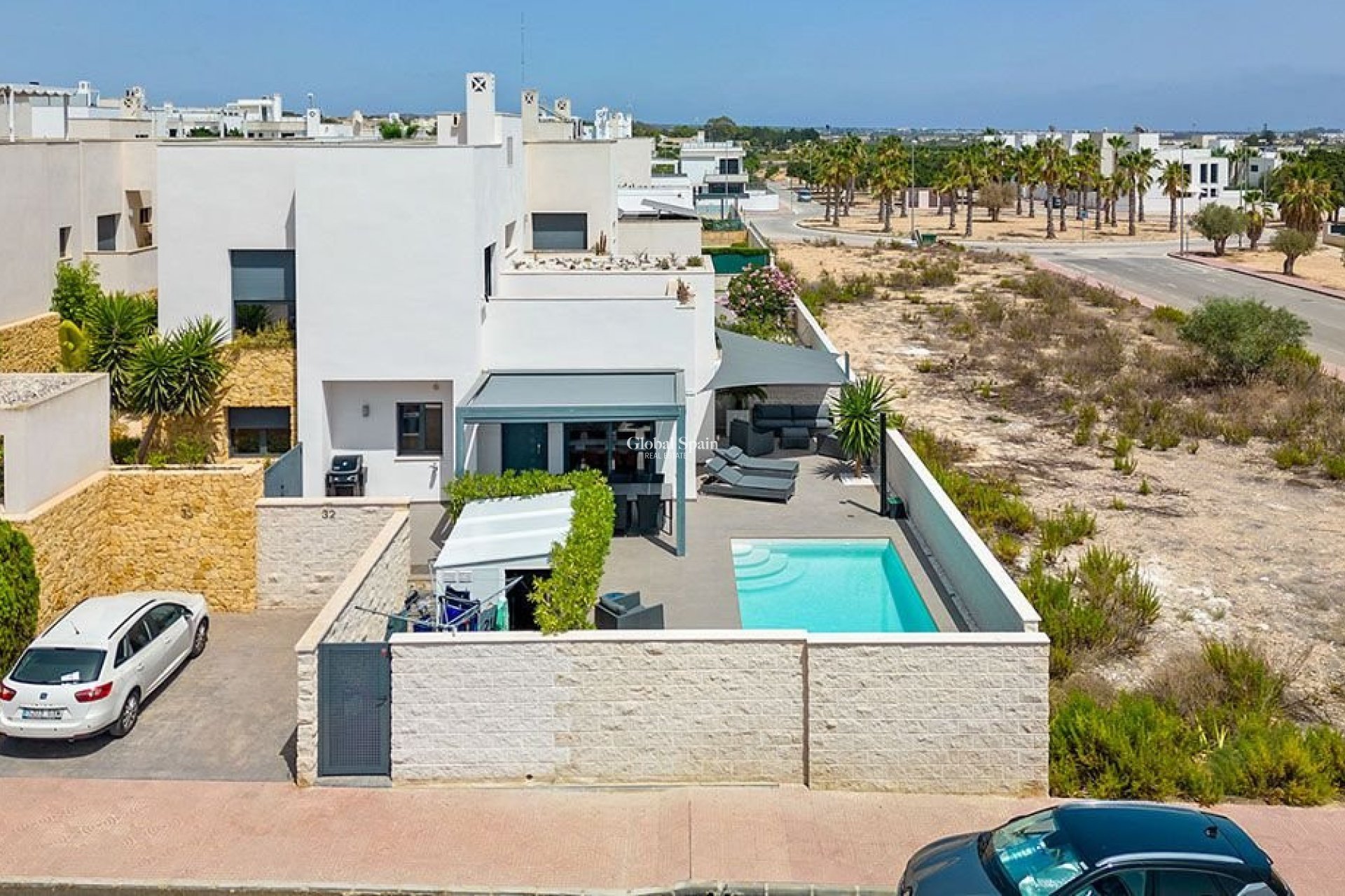 Resale - VILLA -
CIUDAD QUESADA