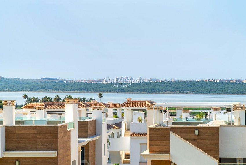 Resale - VILLA -
CIUDAD QUESADA