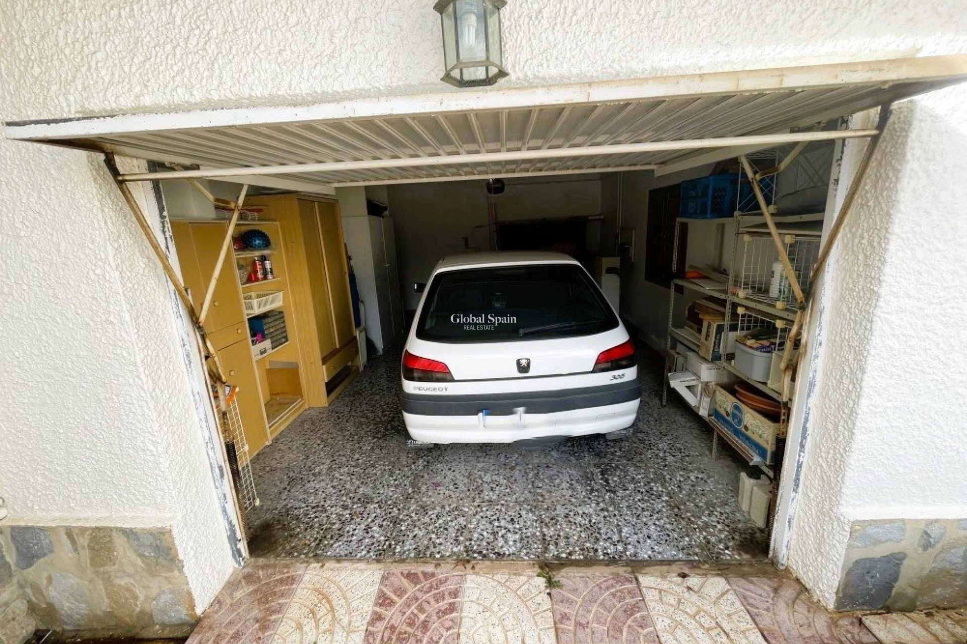 Resale - VILLA -
CIUDAD QUESADA