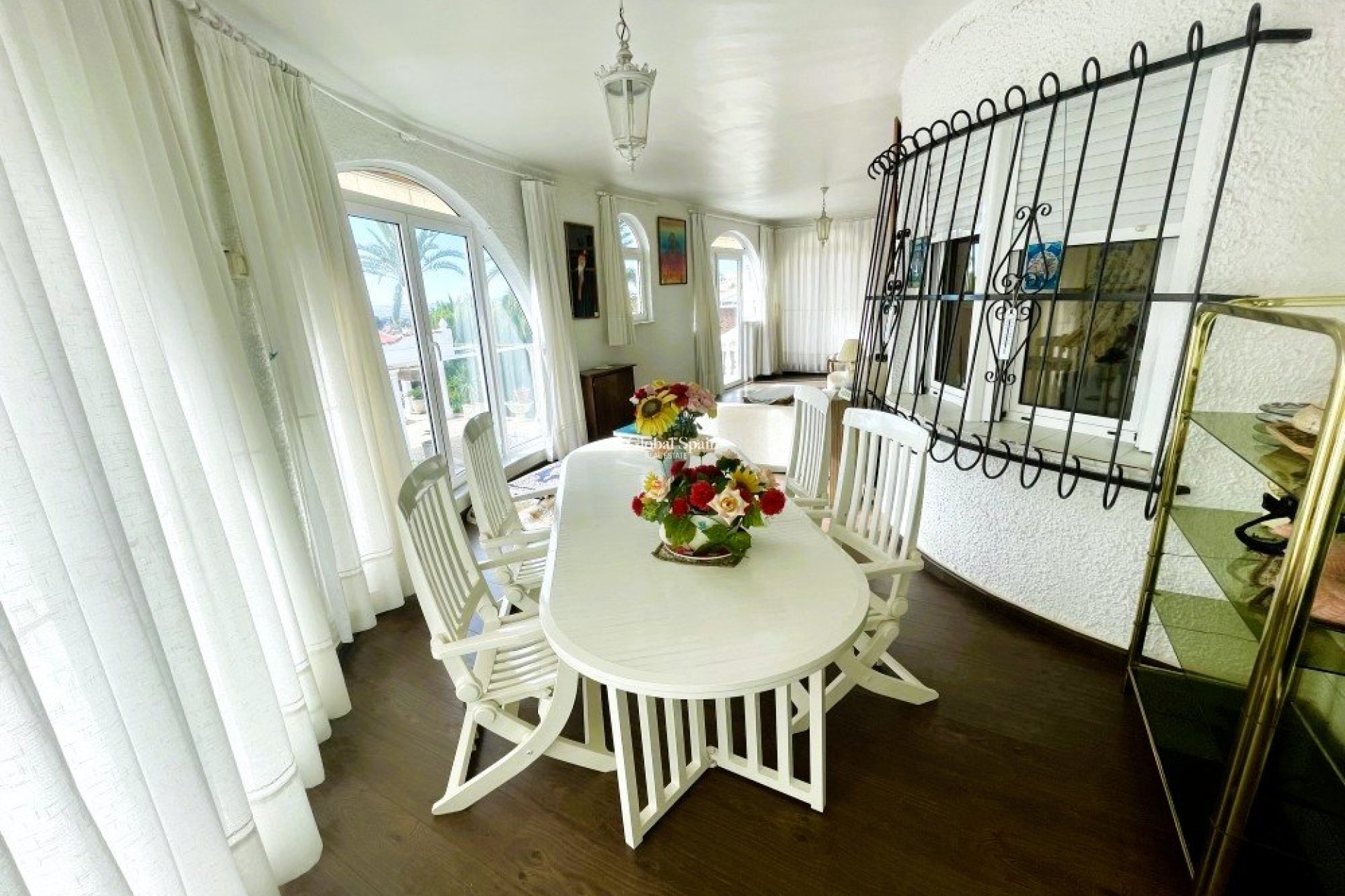 Resale - VILLA -
CIUDAD QUESADA