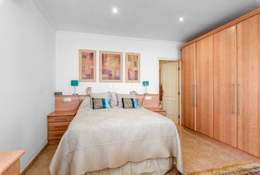 Resale - VILLA -
CIUDAD QUESADA