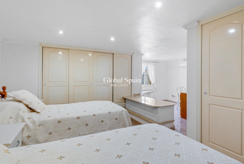 Resale - VILLA -
CIUDAD QUESADA
