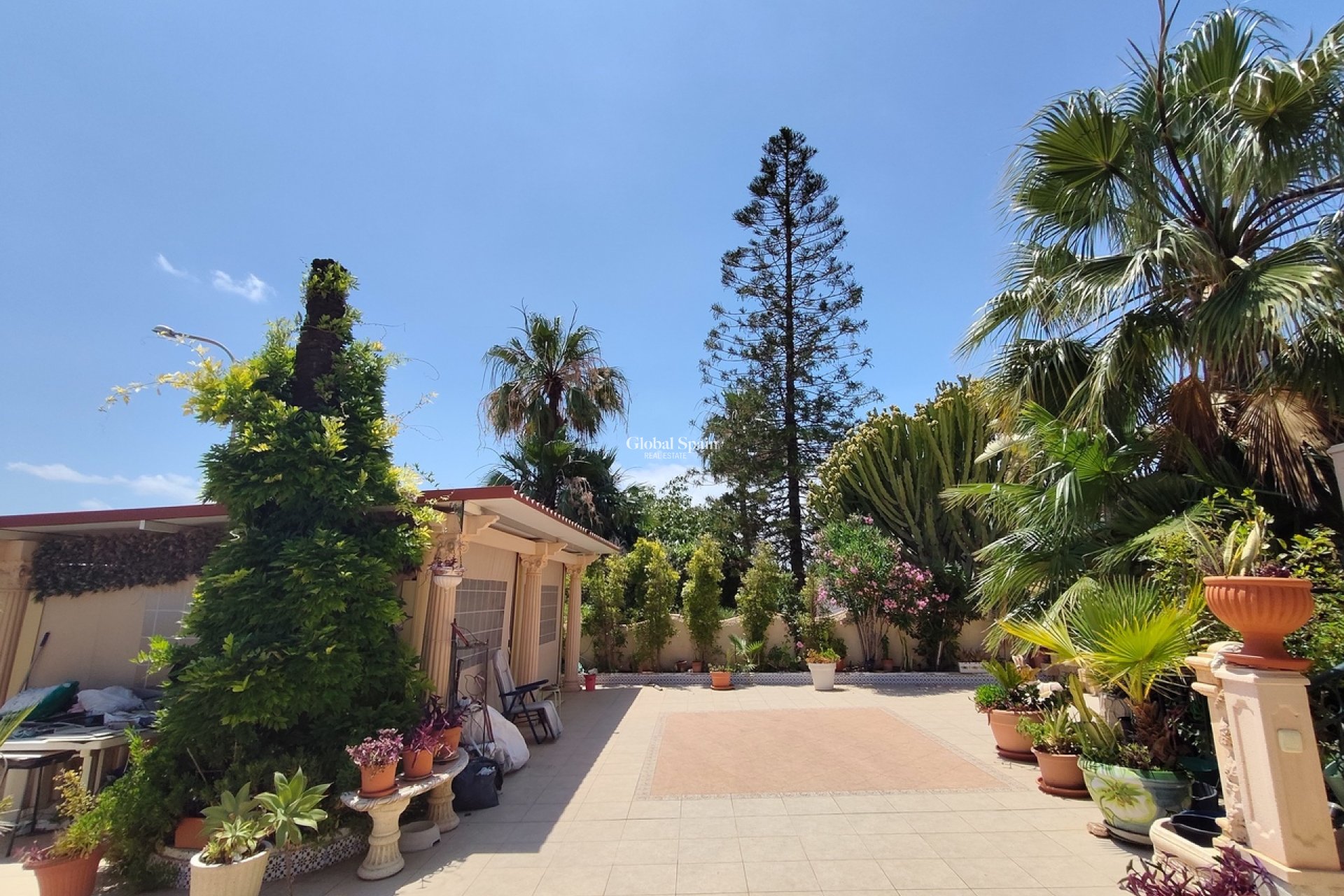Resale - VILLA -
CIUDAD QUESADA