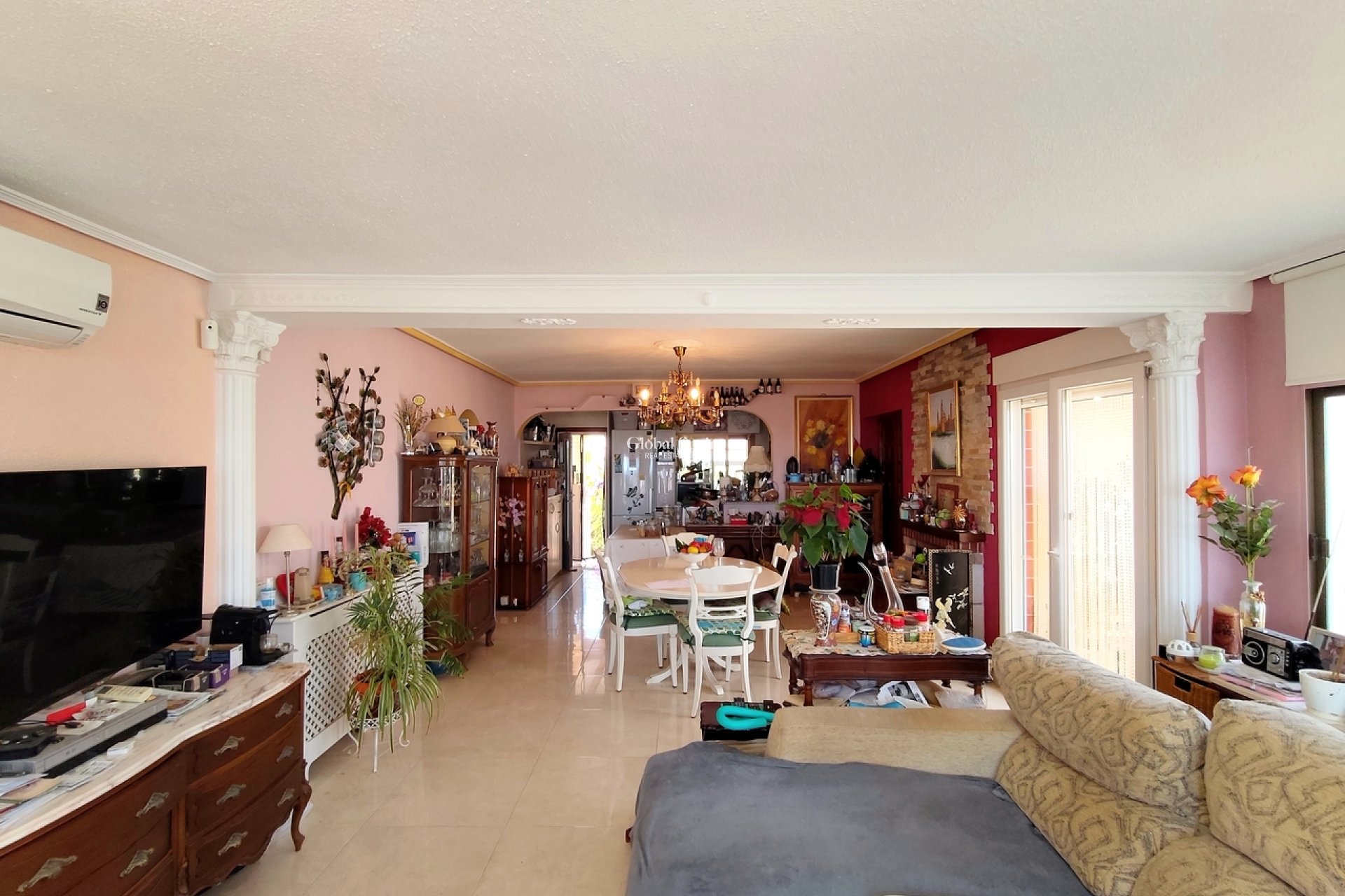 Resale - VILLA -
CIUDAD QUESADA