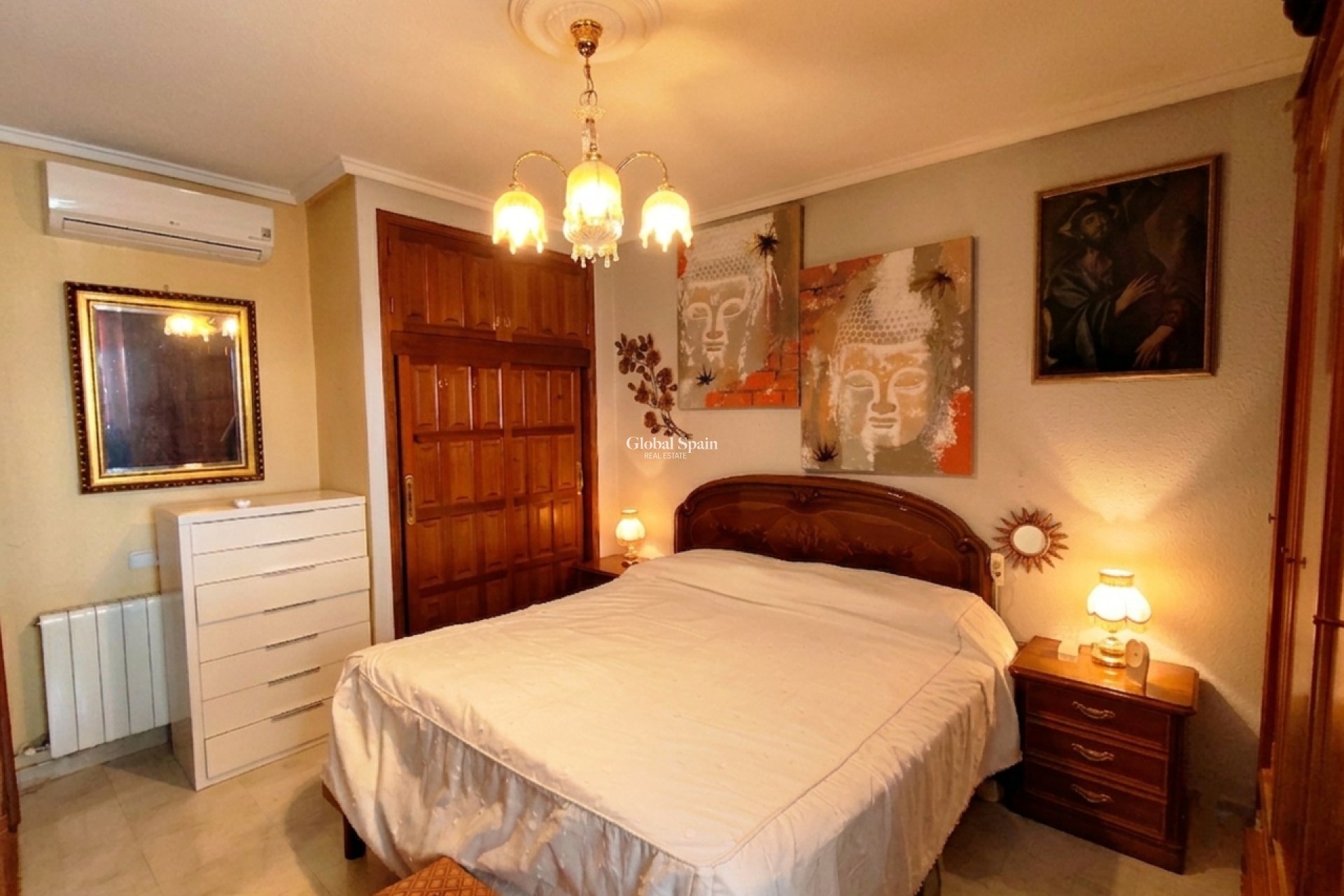 Resale - VILLA -
CIUDAD QUESADA