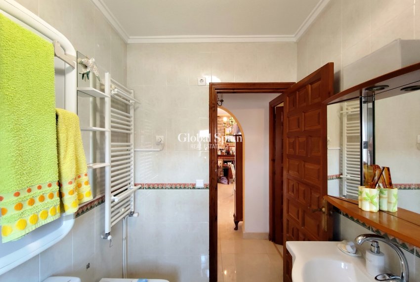 Resale - VILLA -
CIUDAD QUESADA