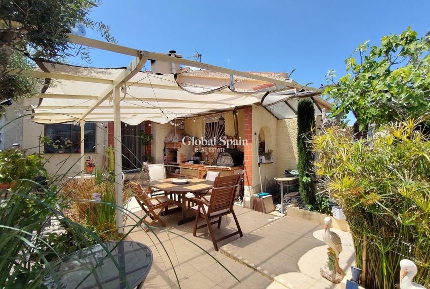 Resale - VILLA -
CIUDAD QUESADA