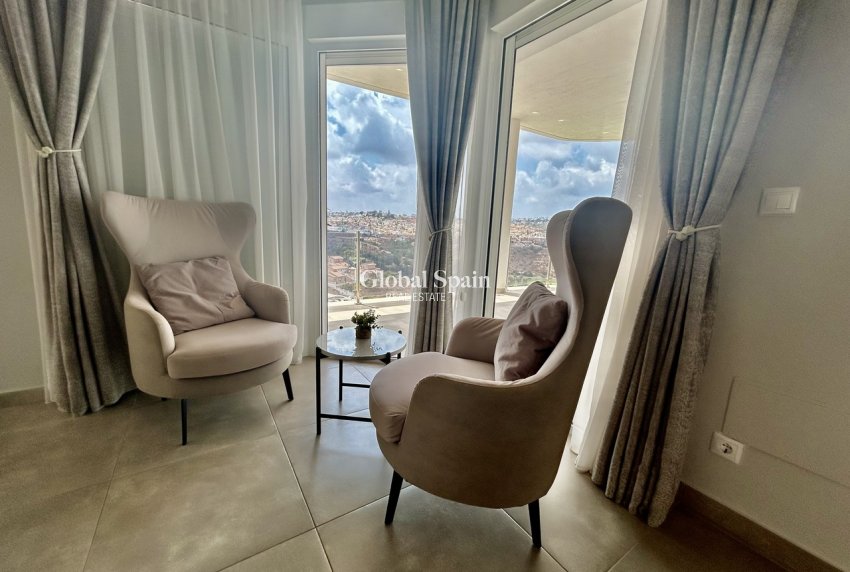 Resale - VILLA -
CIUDAD QUESADA