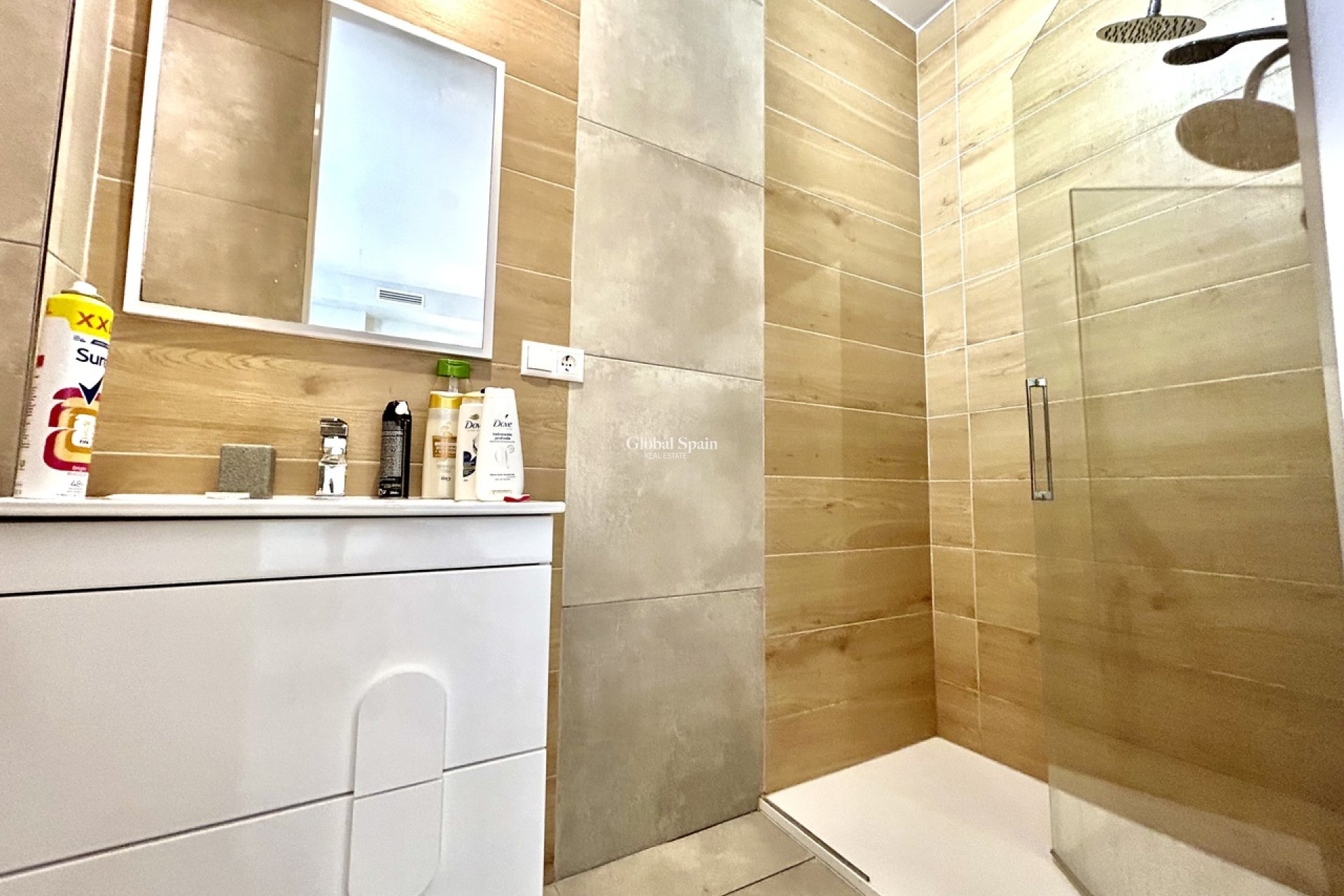 Resale - VILLA -
CIUDAD QUESADA